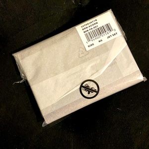 Michael Kors Jet Set Passport wallet